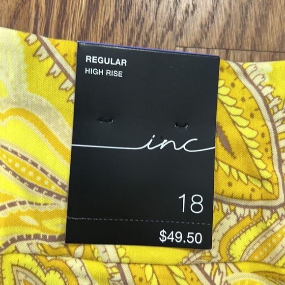 Inc Paisley Stretch Shorts 18 NWT - Picture 4 of 7